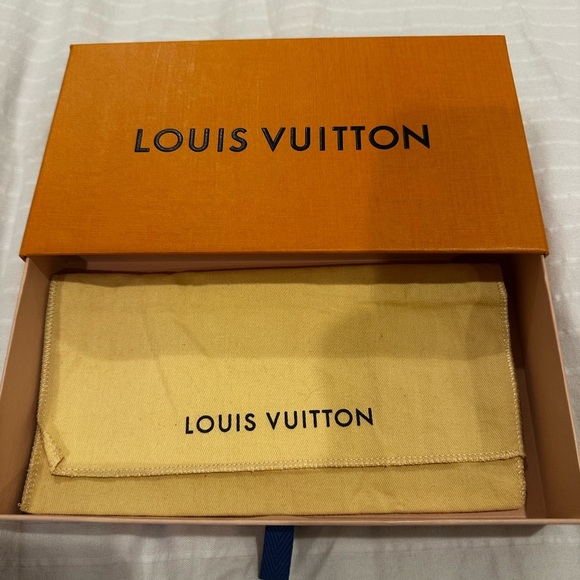 Louis Vuitton Orange Box with Dust Bag - Picture 1 of 5